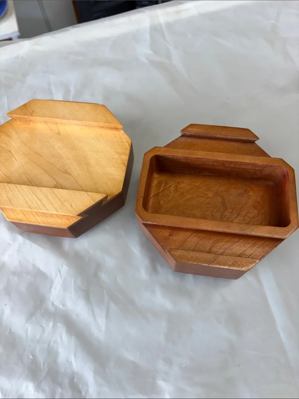 No Label classic octagonal